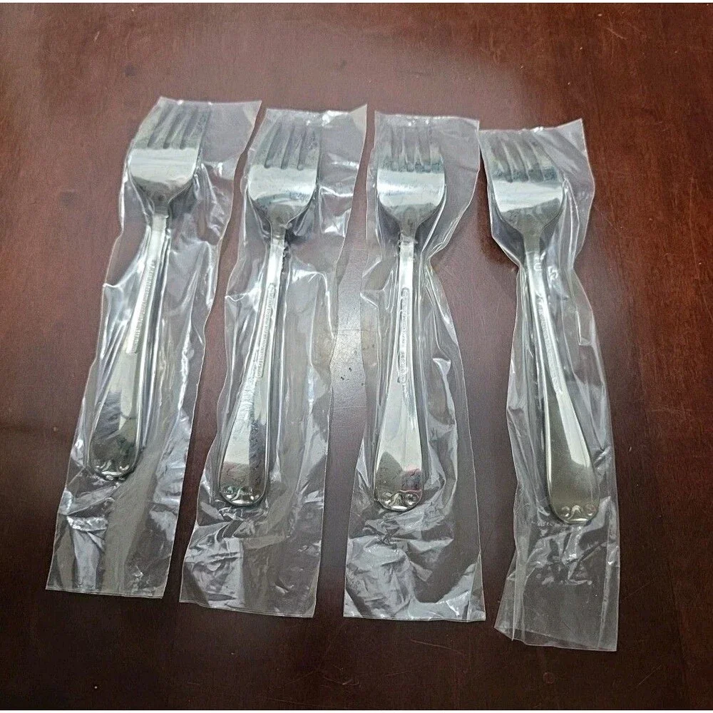 4 Salad Forks Reed & Barton COLBY 18/10 China Brand NEW 7 1/8